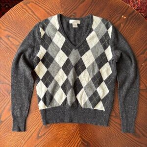 100% Merino wool Kenar Charcoal and Cream V-Neck Sweater